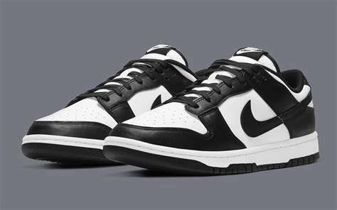 footlocker nike dunks panda